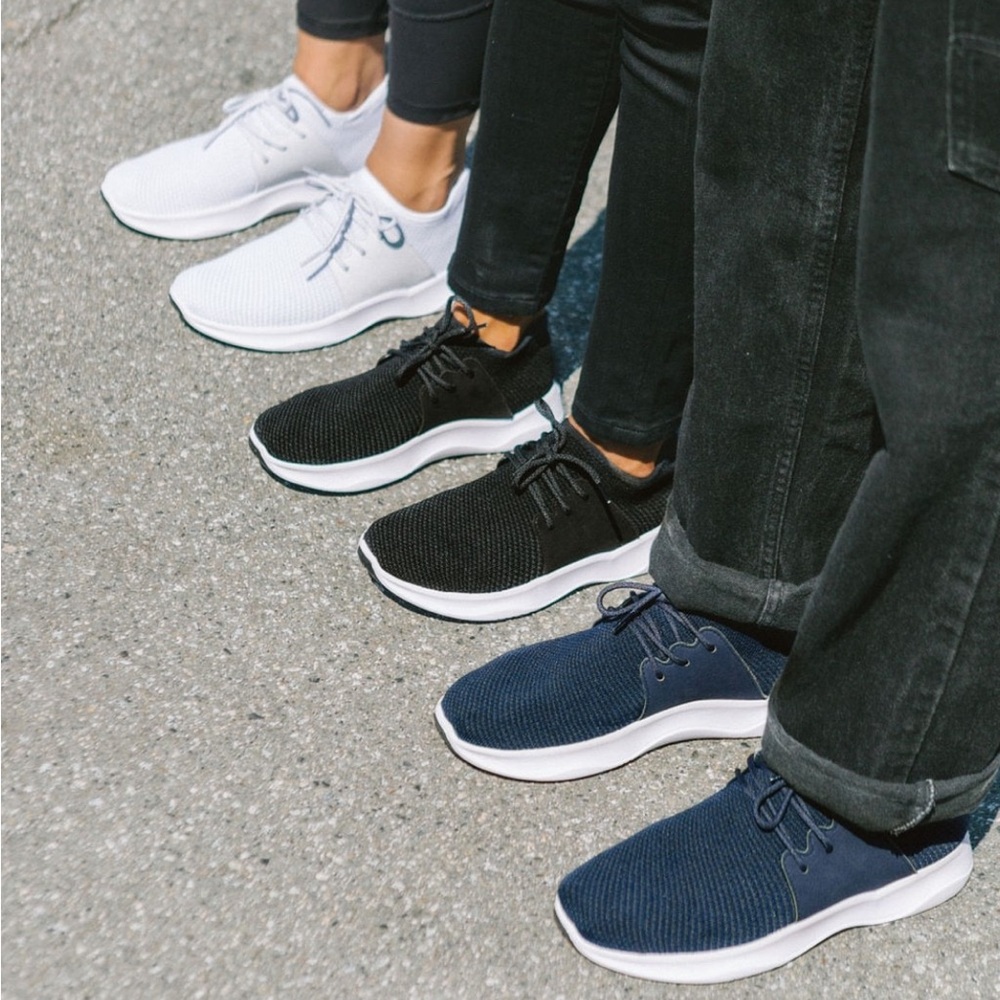 Vessi Everyday Classic Sneaker Size 8